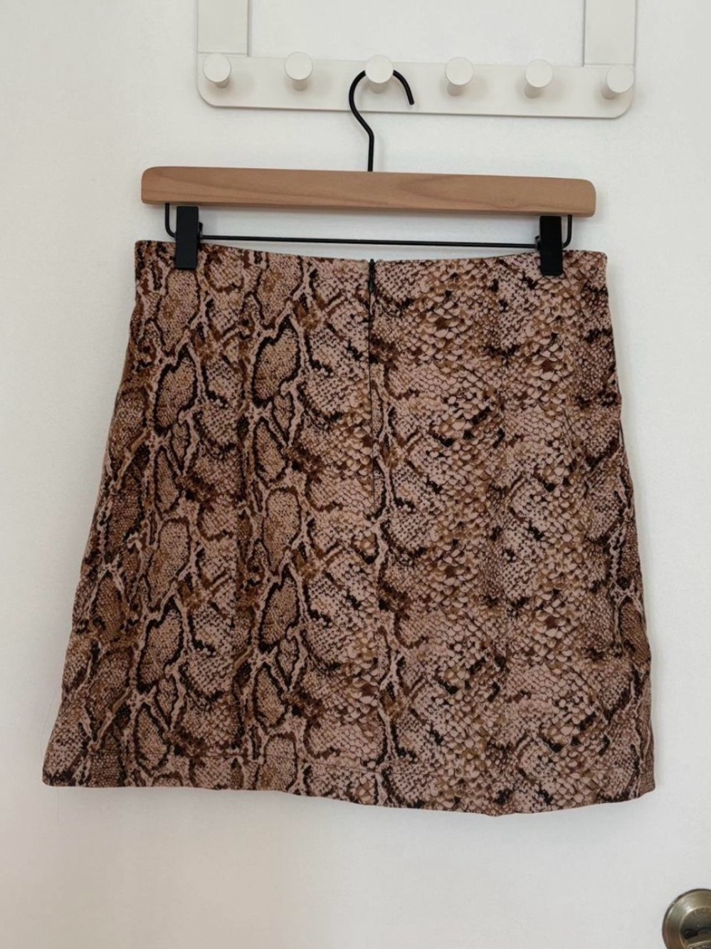 Reformation Brown Mini Skirt size 8 - Picture 2 of 5